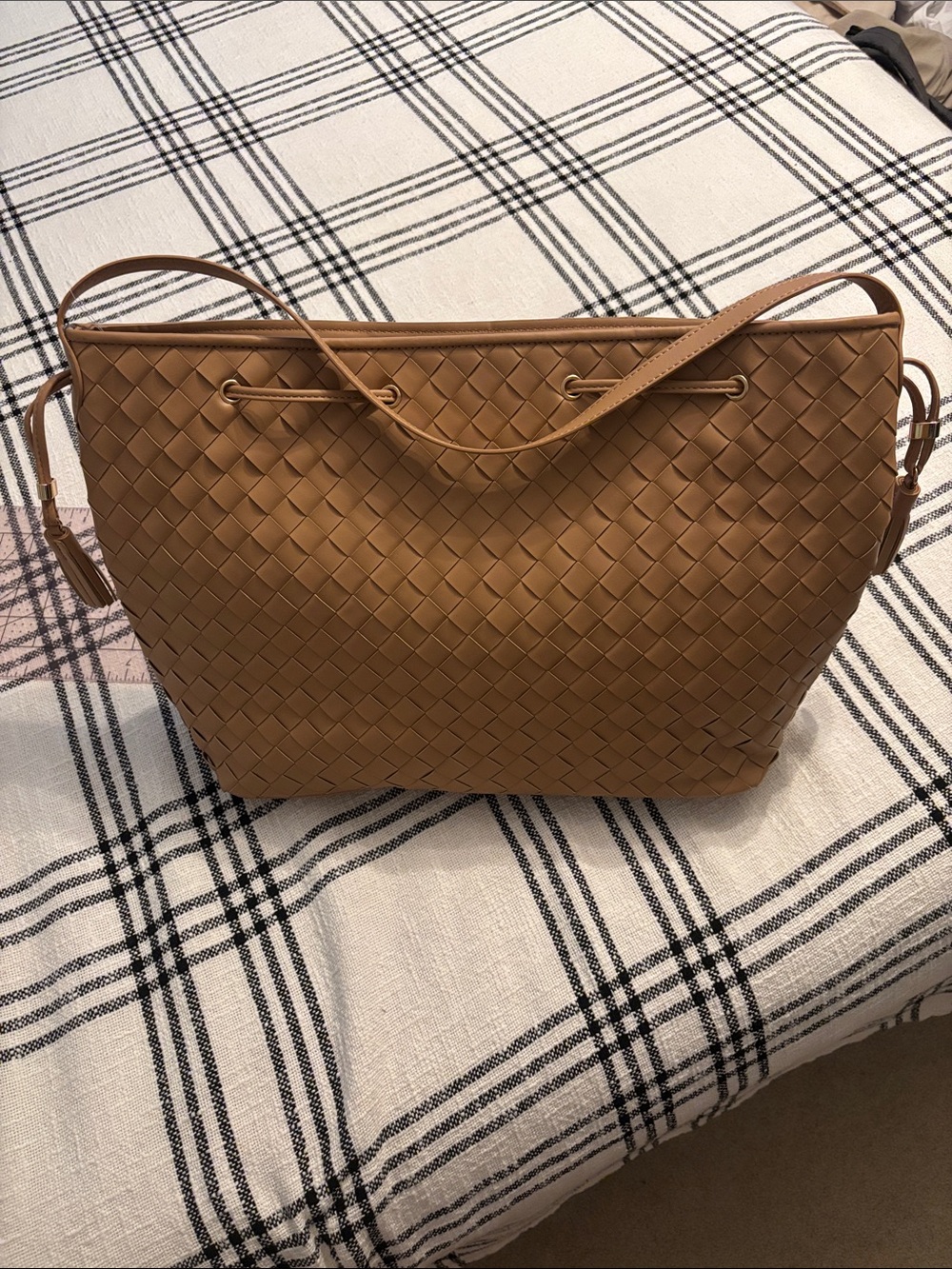 Ann Taylor NEW Cinched Tassel Woven Tote